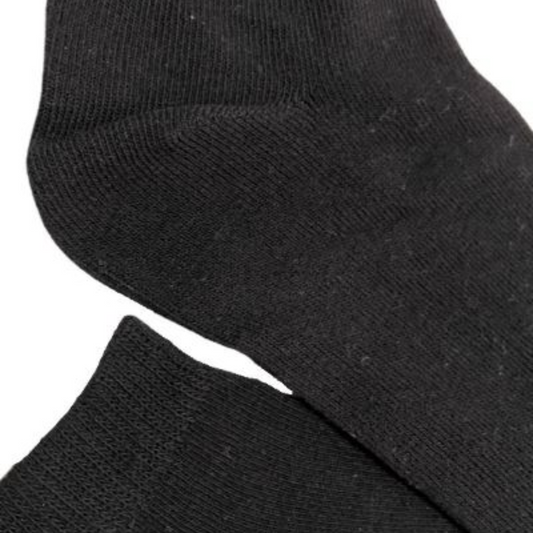 BLACK ANKLE SOCKS